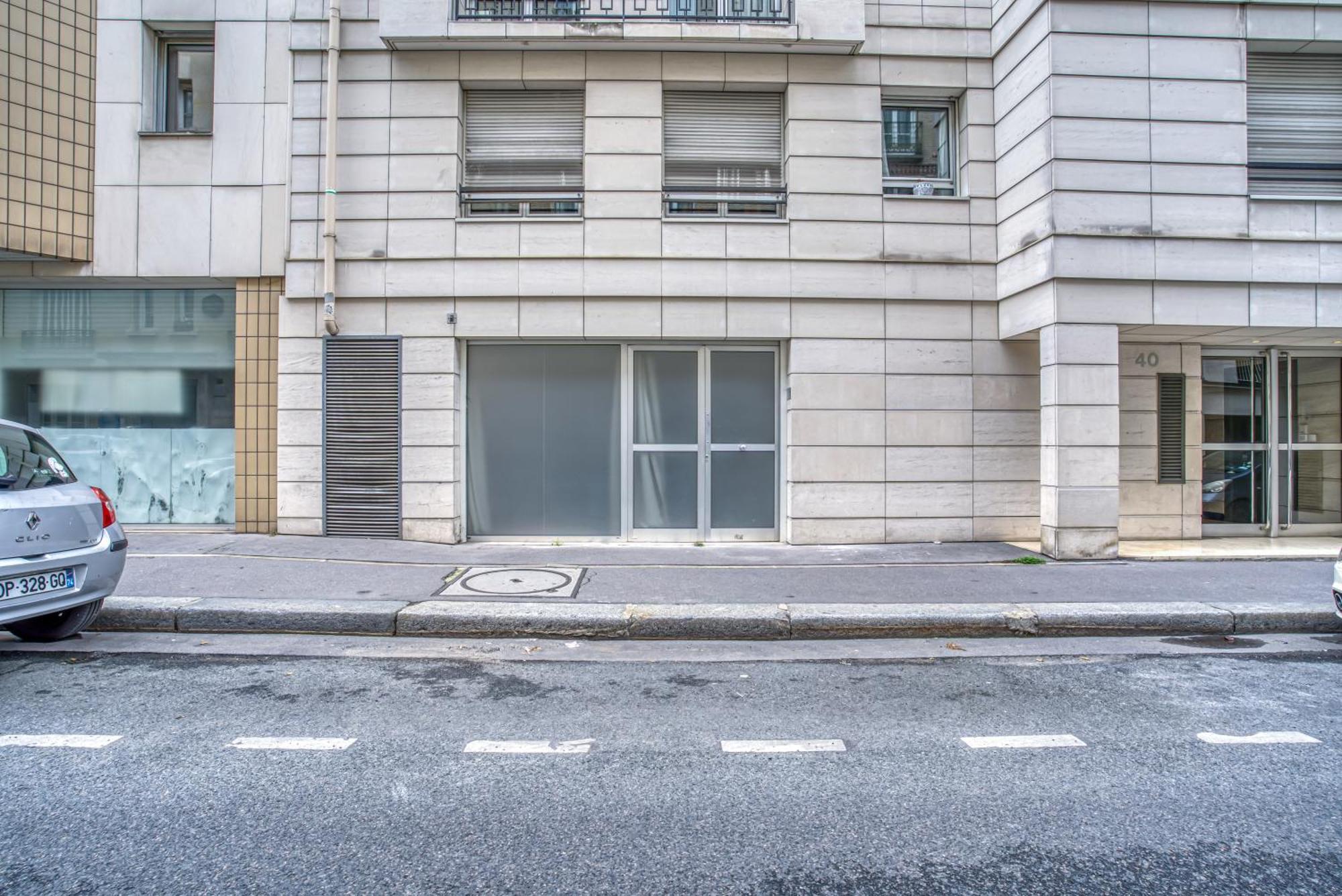 Appartement Nenuphar 3 Pieces En Rdc 15eme / Felix Faure Paris